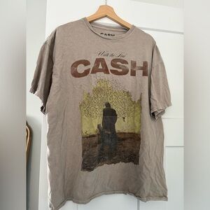 URBAN OUTFITTERS TEE